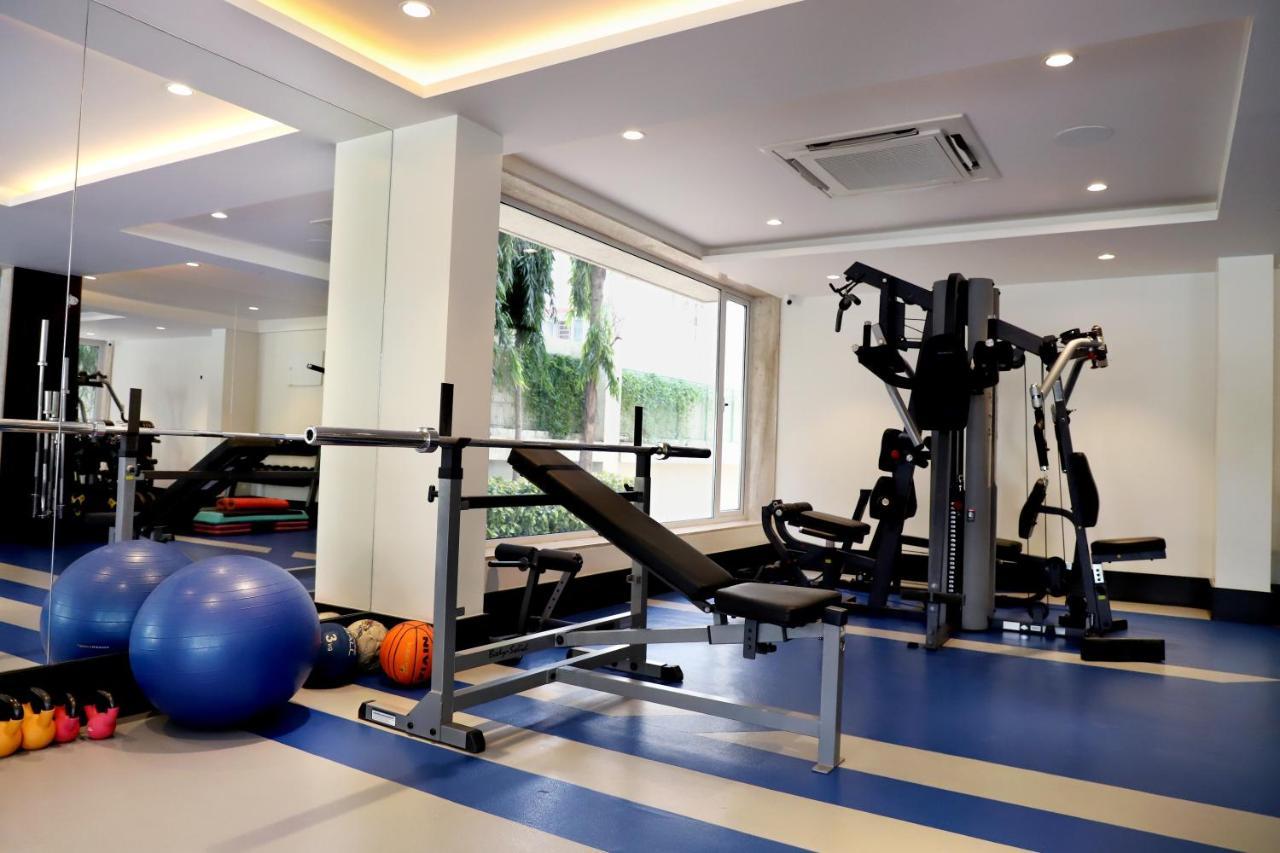 Quality Inn Patria Suites, Rajkot Bagian luar foto
